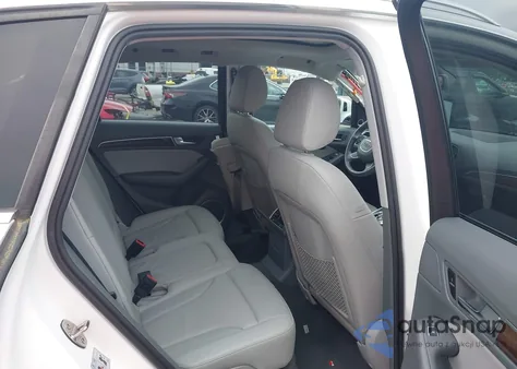 2016 Audi Q5 2.0T Premium z USA, uszkodzony, nr VIN WA1L2AFP0GA065107